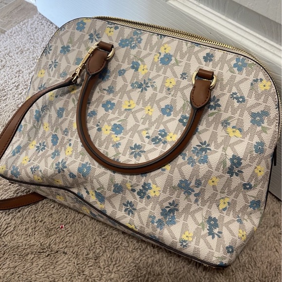 MK purse - Picture 2 of 4